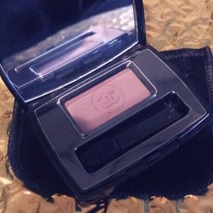 CHANEL Soft Touch Eyeshadow in 112 PULSION